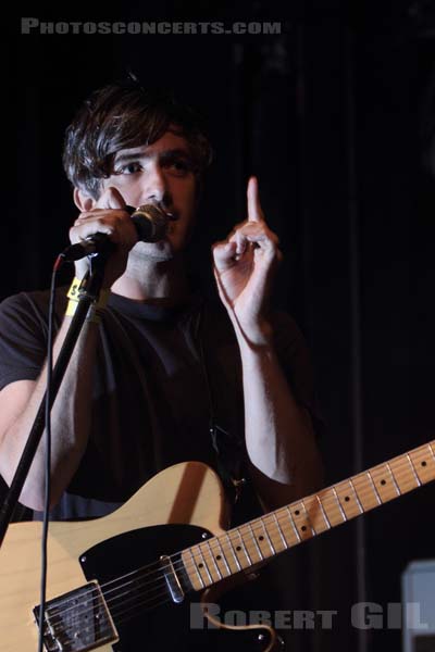 WE ARE SCIENTISTS - 2010-11-13 - PARIS - La Fleche d'Or - 